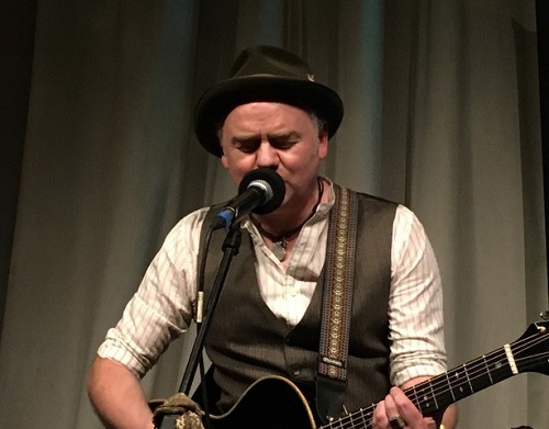 Dean Owens photo 2